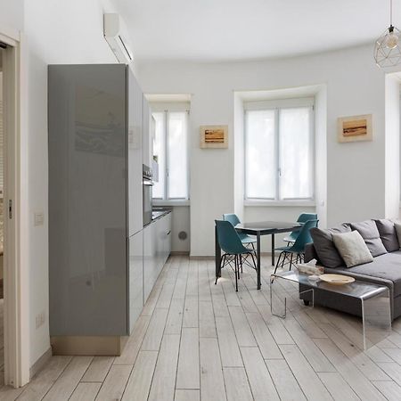 Spacious Retreat Steps From Lambrate Metro- Via Pacini Milaan Buitenkant foto